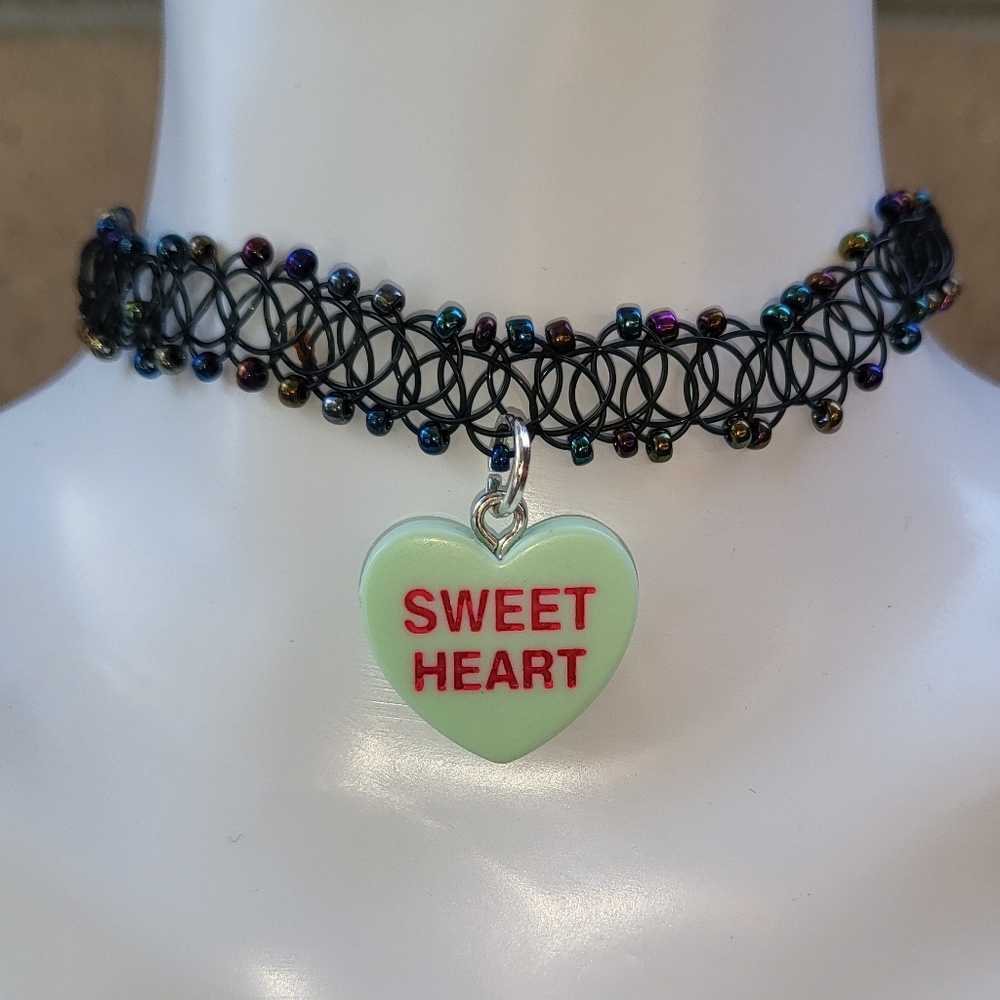 Sweet heart charm choker necklace, 80s tattoo choker, heart charm choker